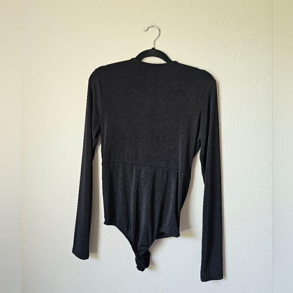 Dress Forum Los Angeles Black Long Sleeve Twist Bodysuit Medium - Picture 3 of 6